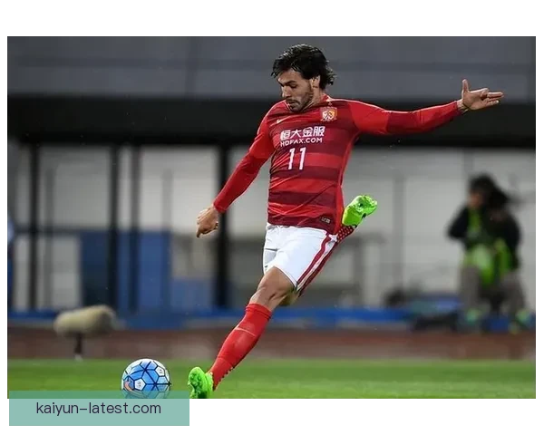 中超射手榜：本土球员表现稳健，外援持续领跑进球榜