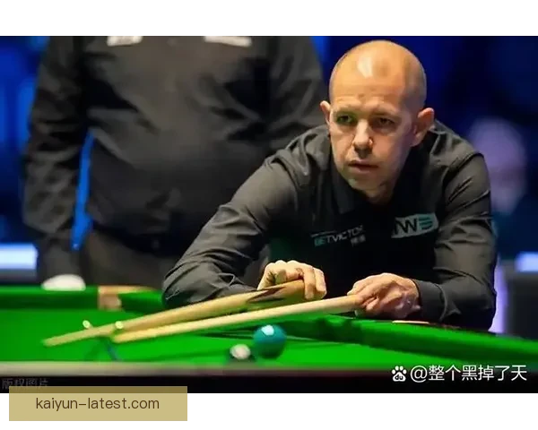 库尔图瓦与鲁迪格默契配合助力防线表现稳健